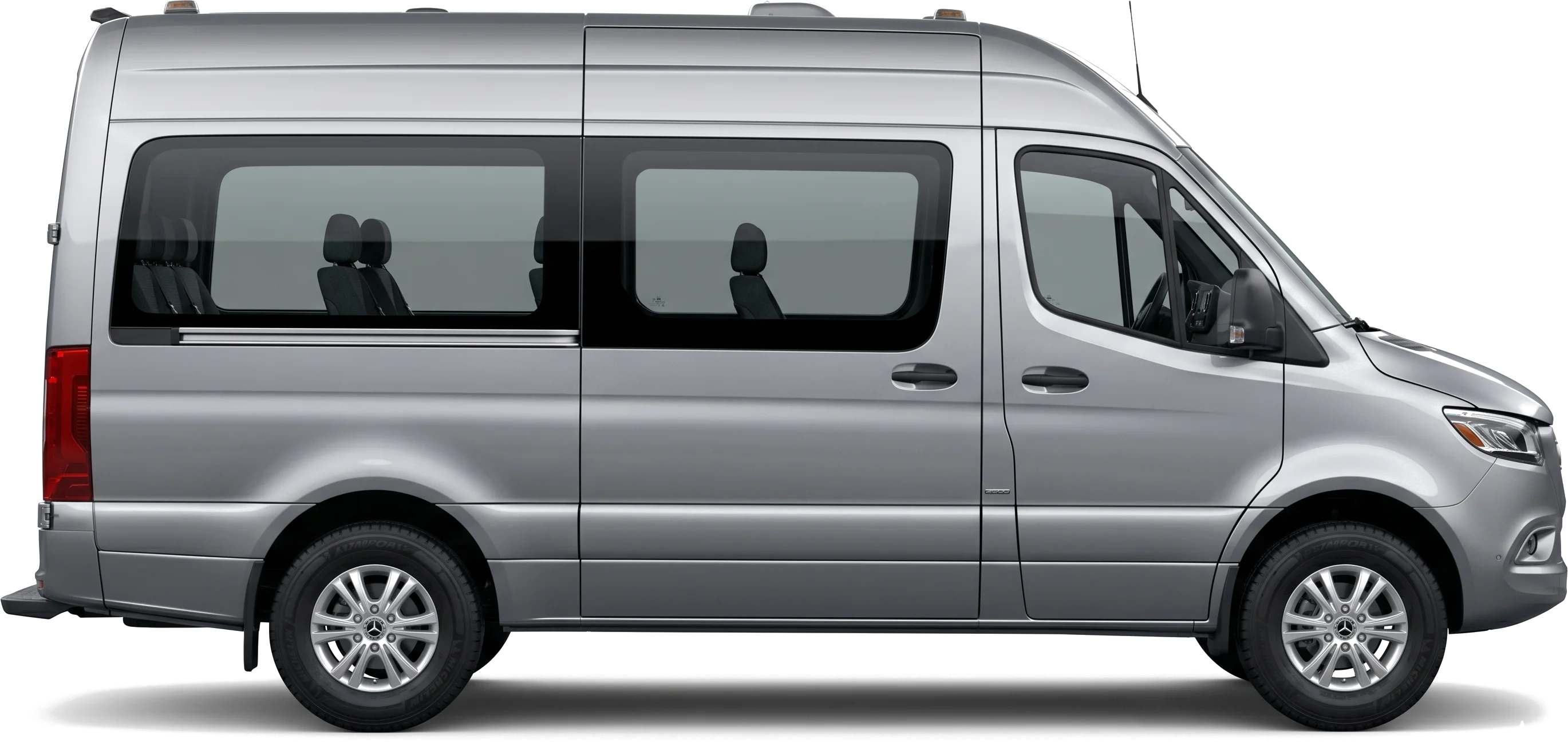 Mercedes Sprinter pikkubussi